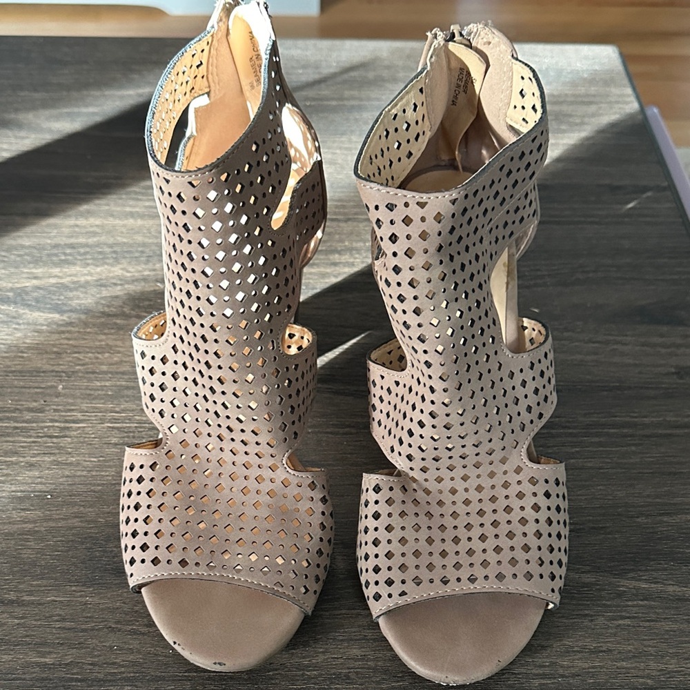 XOXO Tan Cutout Heels